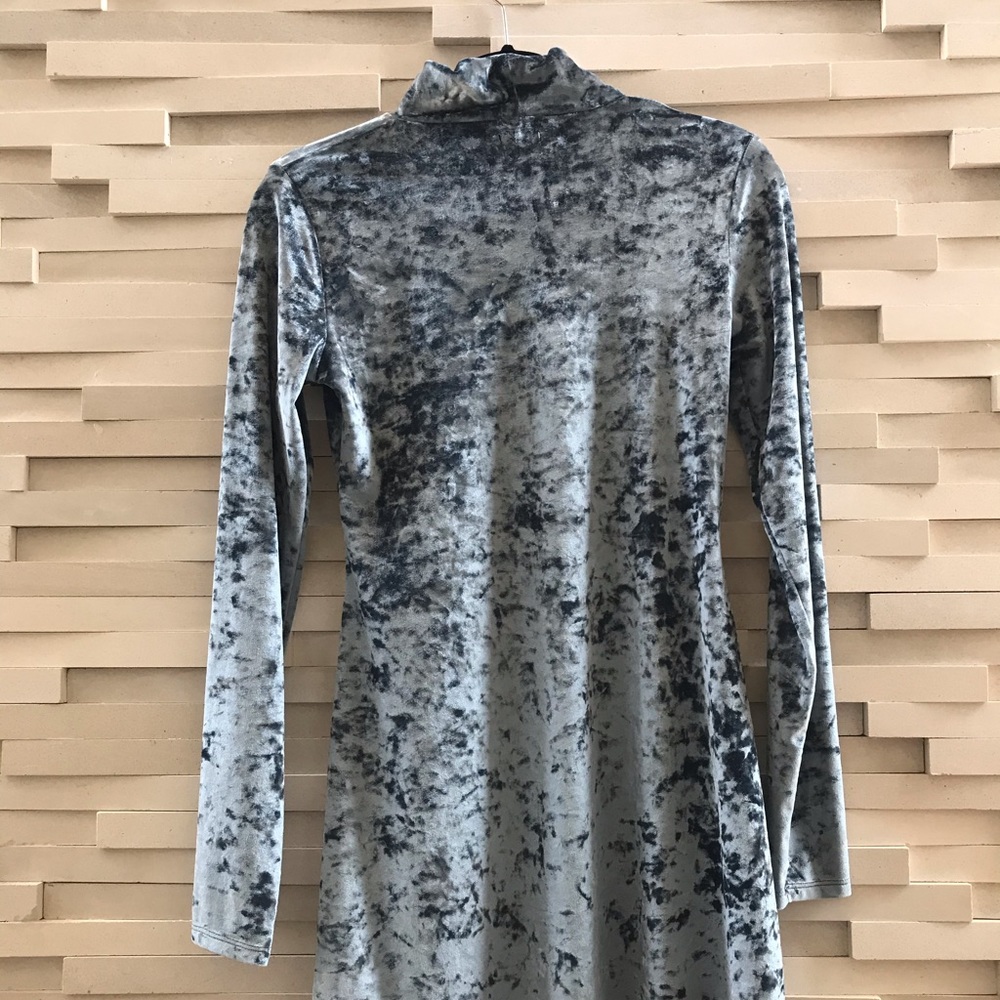 Kimchi Blue mock neck long sleeve dress - Picture 3 of 3